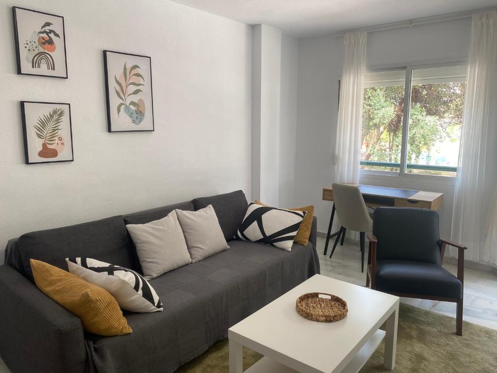 Posedenie v ubytovaní ¡NUEVO! Zona tranquila cerca de la playa de La Carihuela