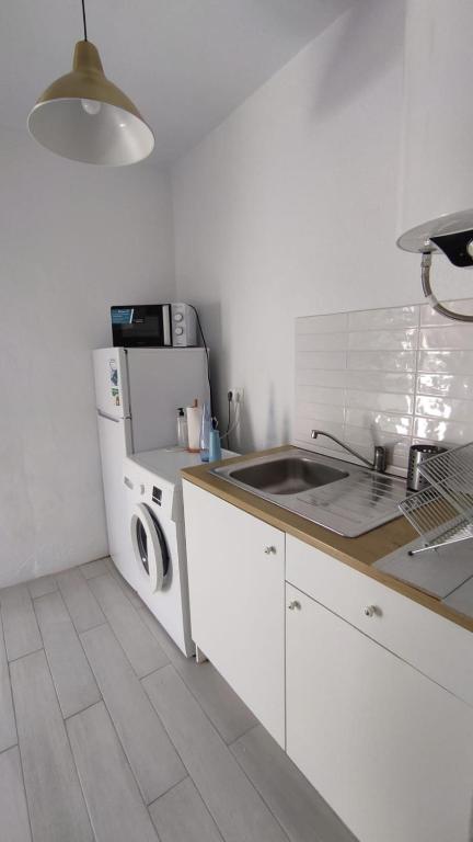 Kuchyň nebo kuchyňský kout v ubytování Villa Merced