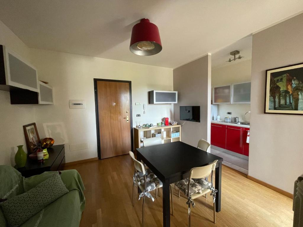 Kuchyňa alebo kuchynka v ubytovaní A Casa di Amici - intero appartamento - Free parking - wi-fi