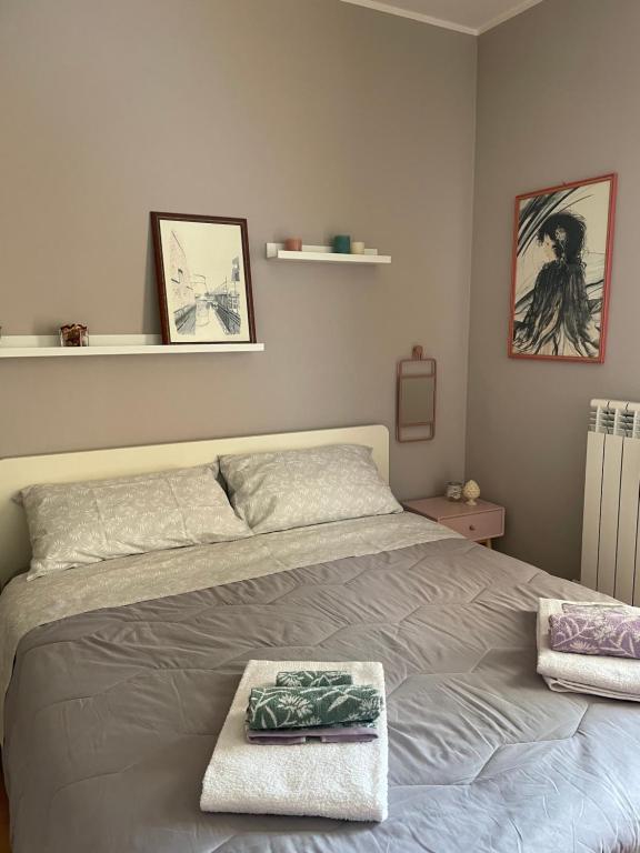 Posteľ alebo postele v izbe v ubytovaní A Casa di Amici - intero appartamento - Free parking - wi-fi