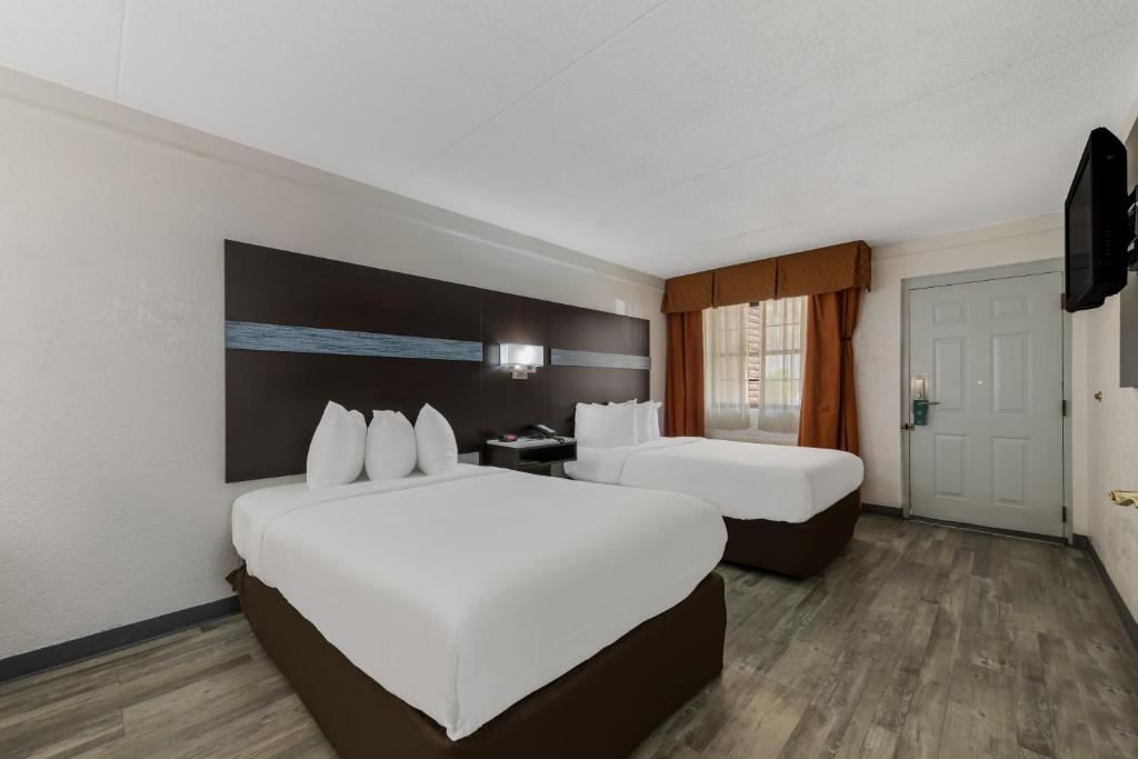 Quality Inn & Suites Airport - Camera Doppia Con Due Letti Matrimoniali - Accessibile/non Fumatori