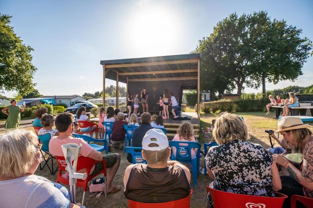 Goście zatrzymujący się w obiekcie Camping Les Moutiers-en-Retz