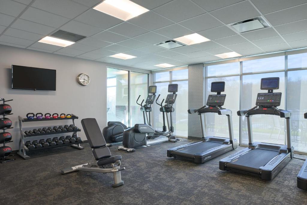 Fitness centrum a/nebo fitness zařízení v ubytování Fairfield by Marriott Inn & Suites Hagerstown