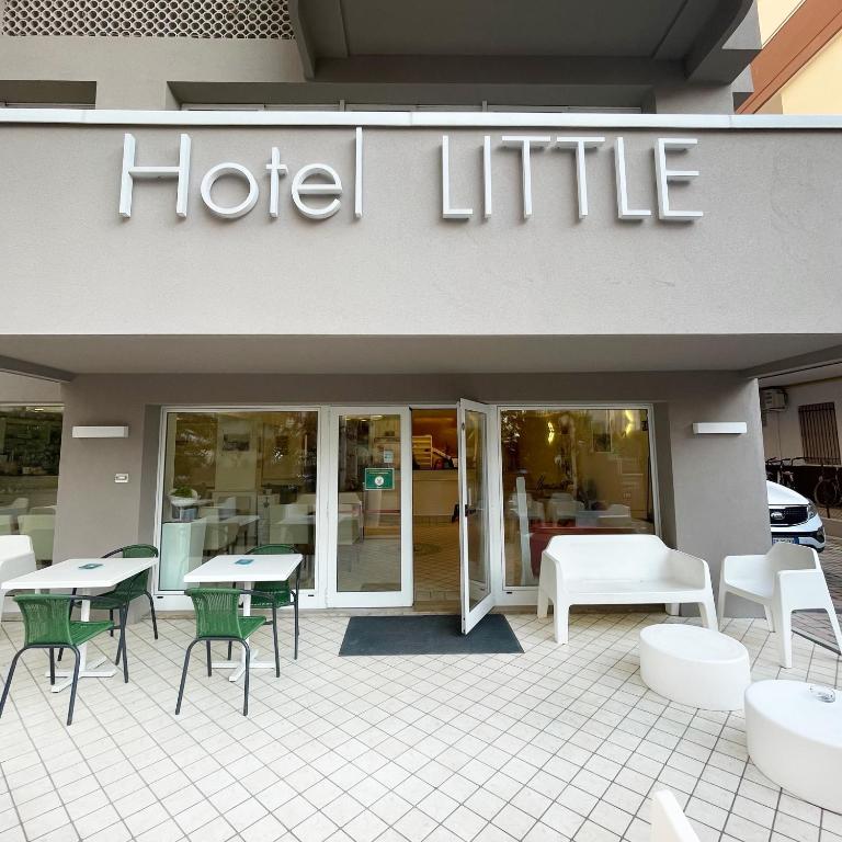 Restaurace v ubytování Hotel Little