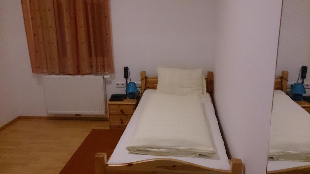 Postel nebo postele na pokoji v ubytování Zum Goldenen Pflug