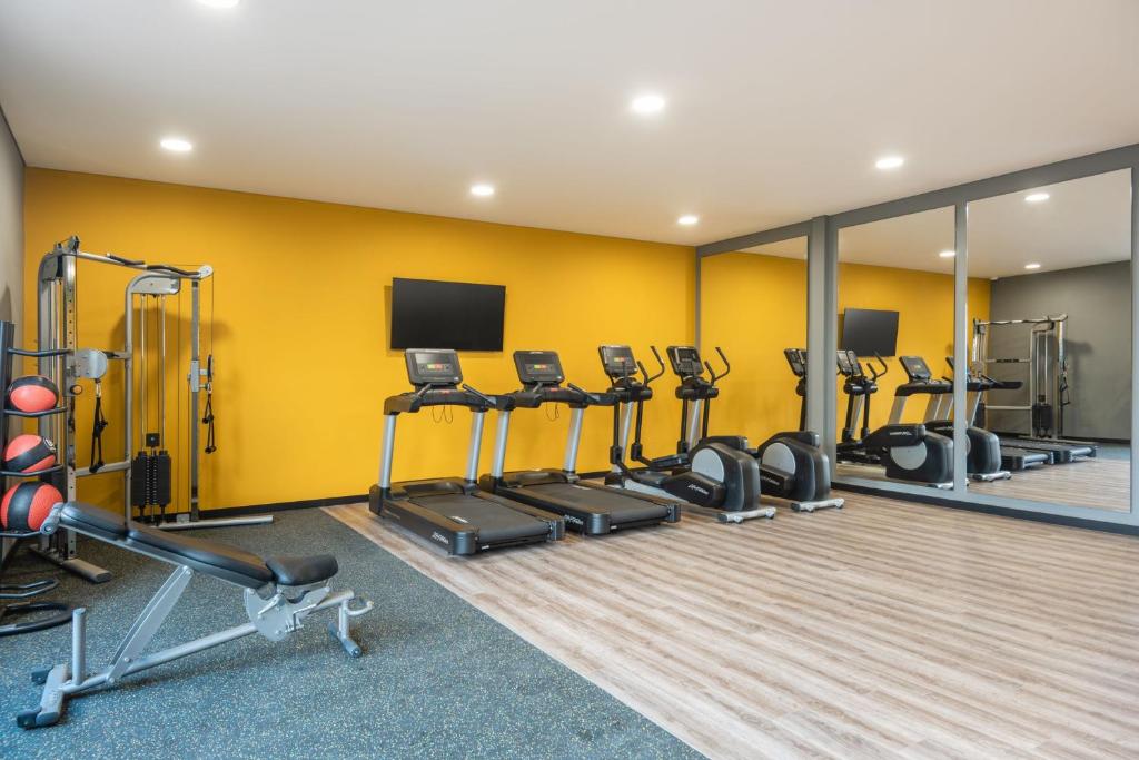 Fitness centrum a/nebo fitness zařízení v ubytování Fairfield by Marriott Medellin Sabaneta