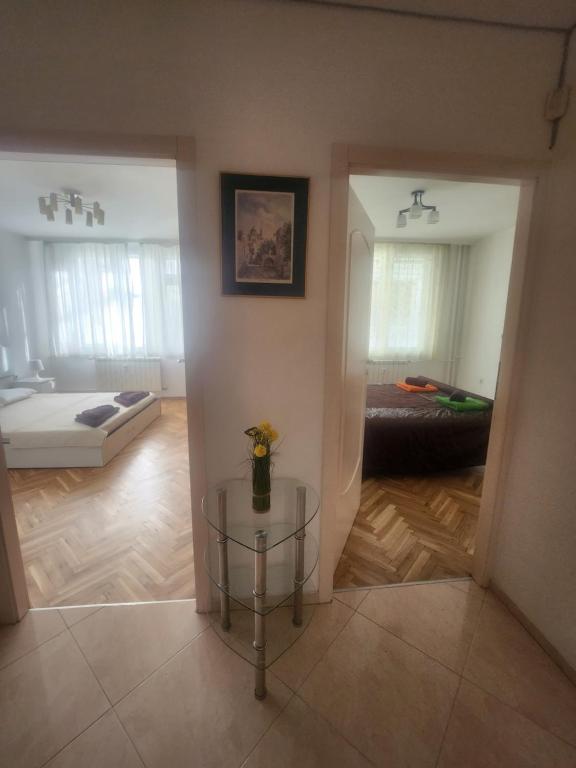 A bed or beds in a room at La Hasienda de Isabela