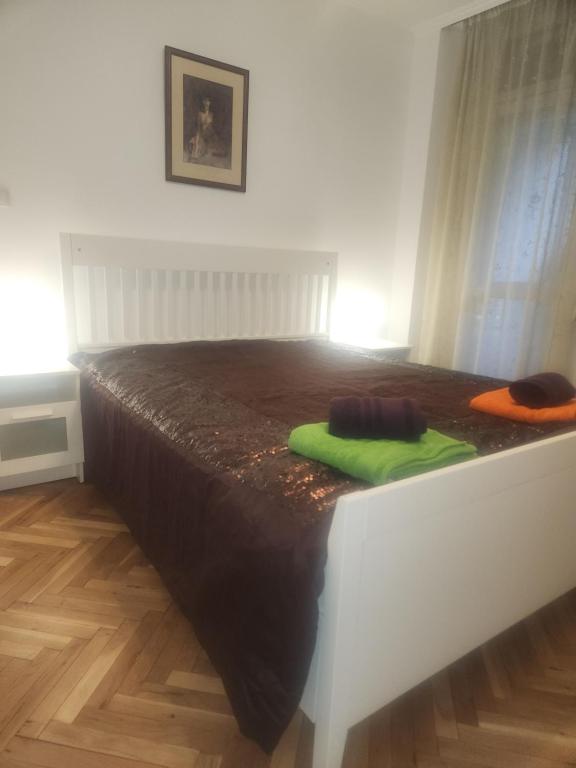 A bed or beds in a room at La Hasienda de Isabela