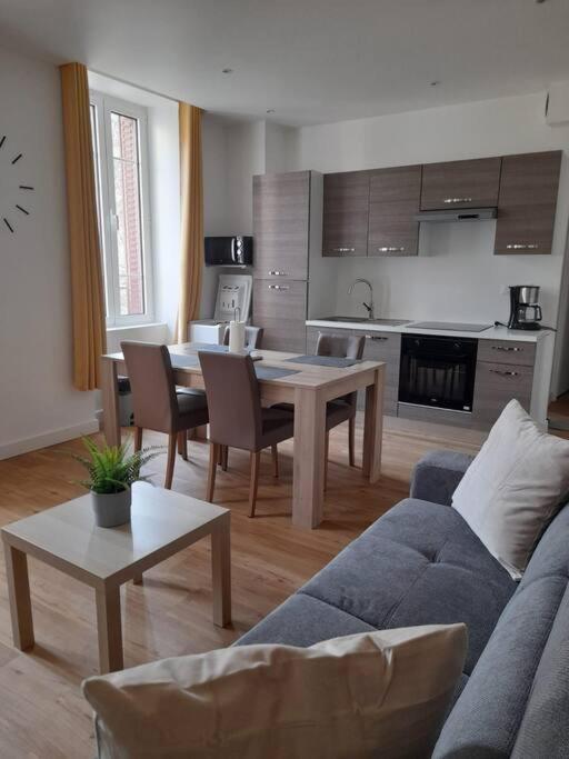 Kuchyňa alebo kuchynka v ubytovaní Logement entier - Appartement