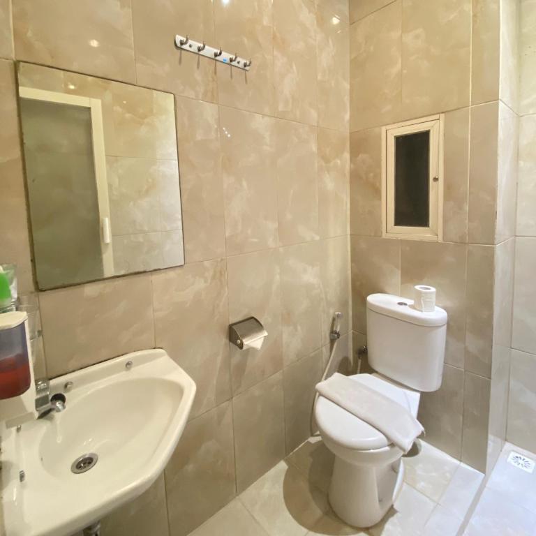 Riverstone Hotel & Cottage - 