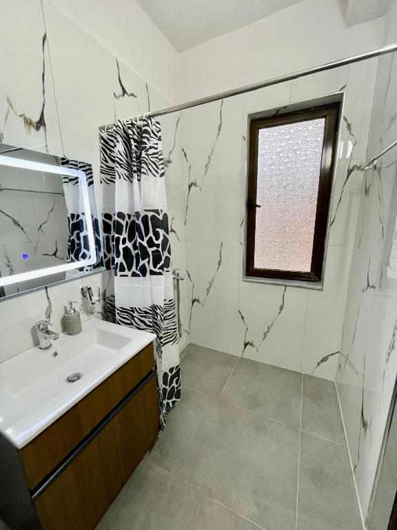 Keon superb studio apartament - Imazhi 5