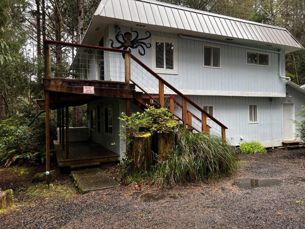 Octopus Manor, Copalis Beach (updated prices 2024)