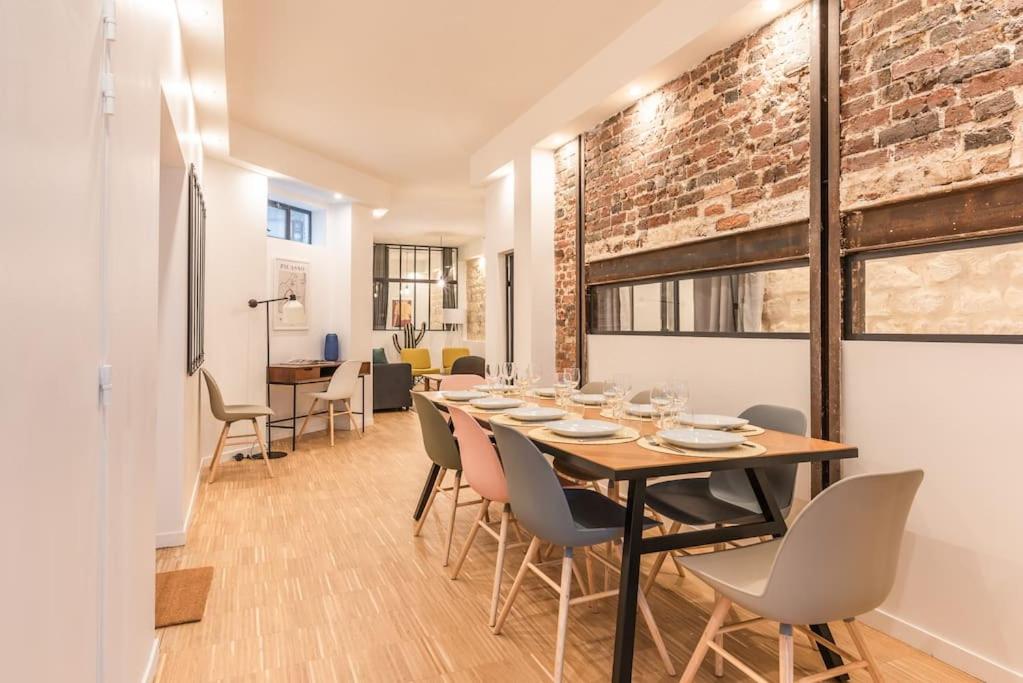 Fotografia z galérie ubytovania Design architect Loft for 10 guests near metro v Paríži