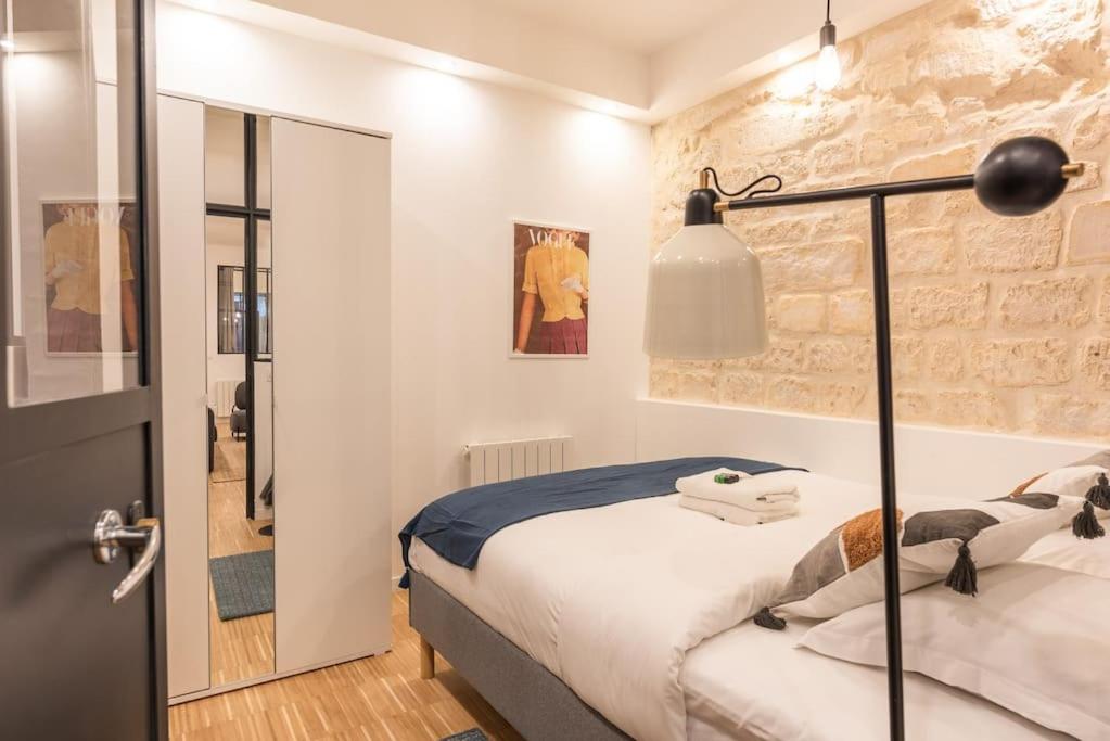 Fotografia z galérie ubytovania Design architect Loft for 10 guests near metro v Paríži