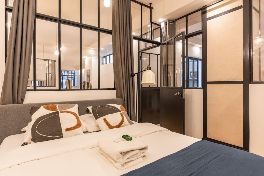 Fotografia z galérie ubytovania Design architect Loft for 10 guests near metro v Paríži
