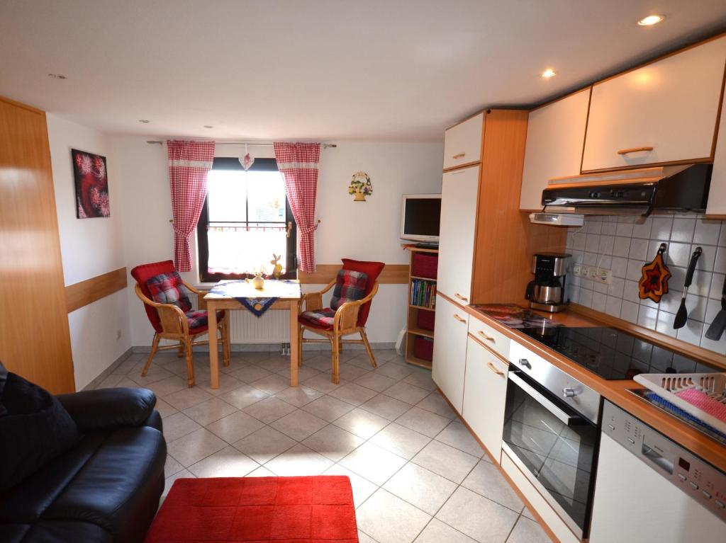 Kuchyň nebo kuchyňský kout v ubytování Ferienwohnung Rennsteigblick