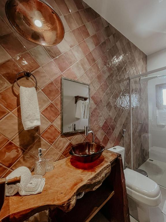 Ένα μπάνιο στο Casa Amada