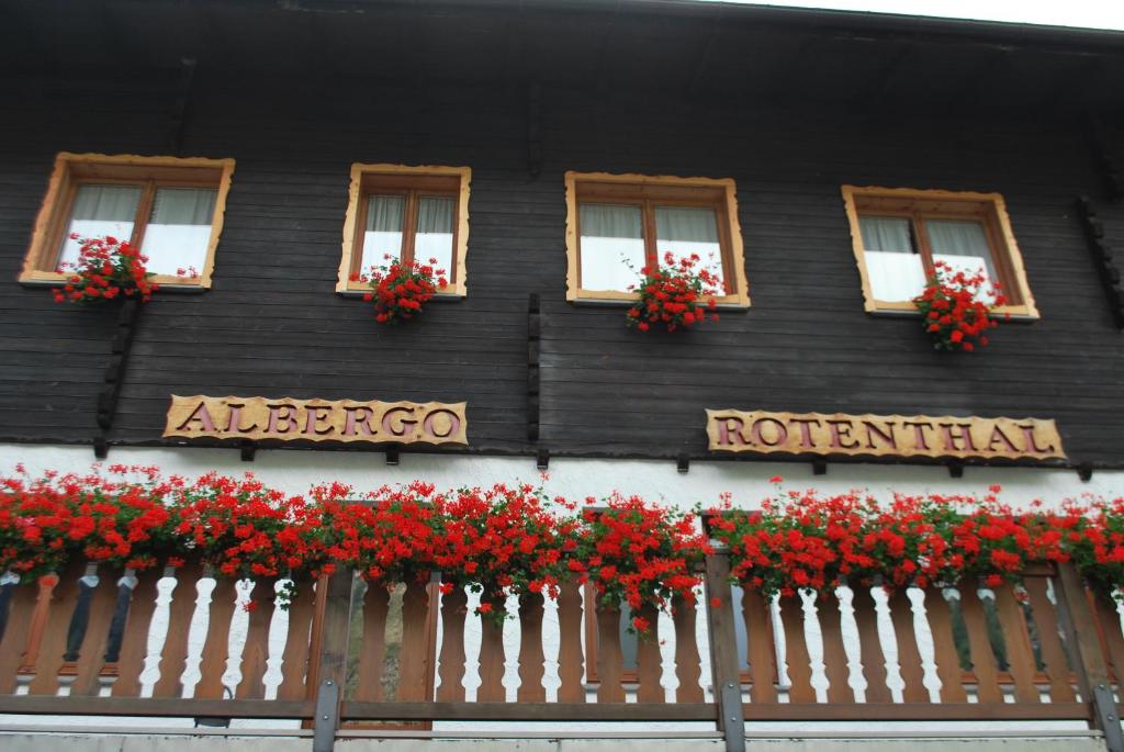 Budova, kde se hotel nachází