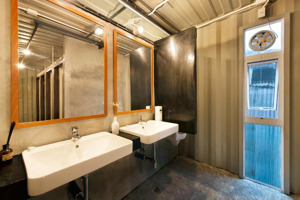 The Yard Bangkok Hostel - 8