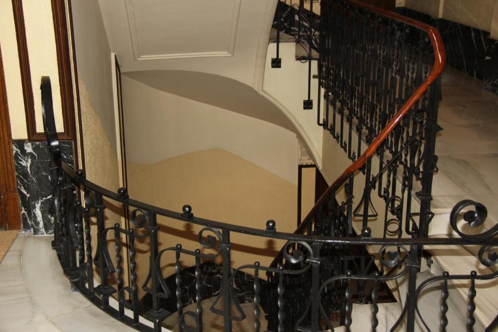 هاستل پر زرق و برق - گرن ویا - Hostal Splendid - Gran Vía، هاستل پر زرق و برق - گرن ویا