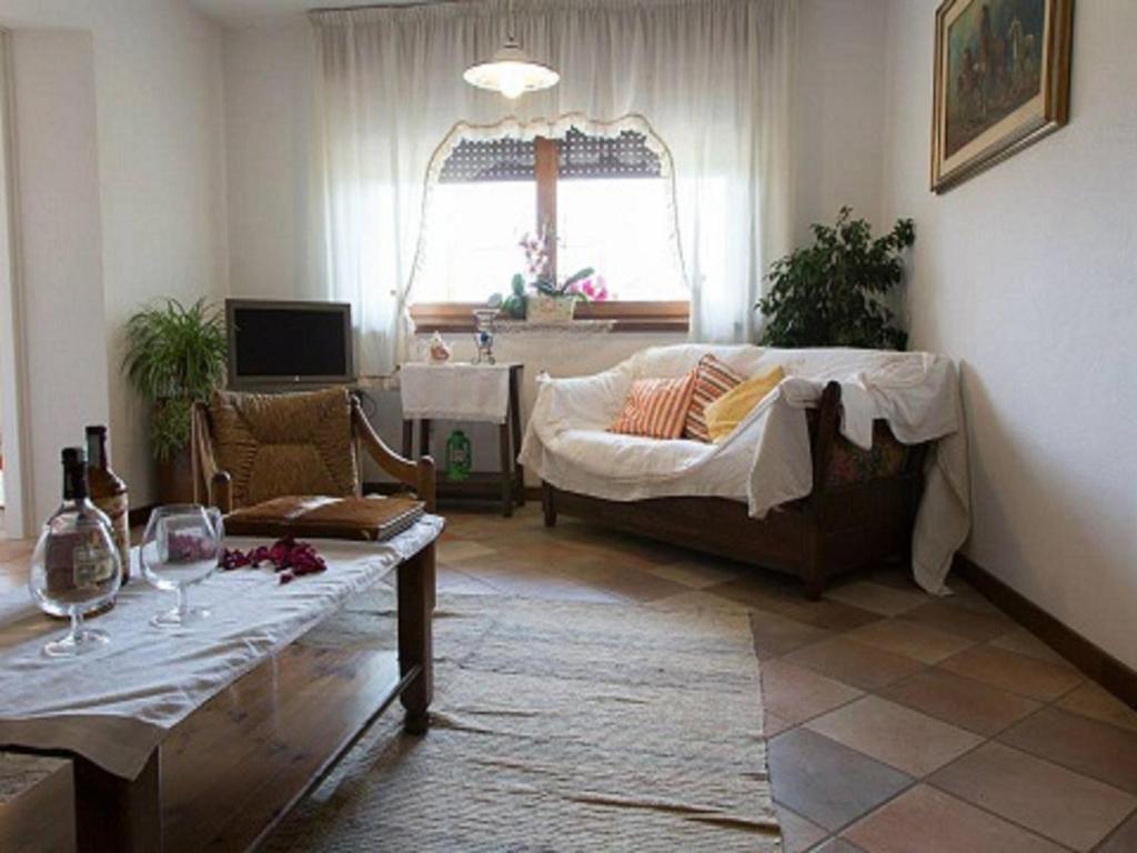 TV a/nebo společenská místnost v ubytování B&B Dolomitincanto