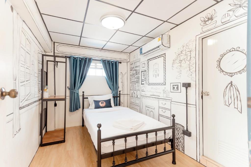 
Single Room with Bathroom
