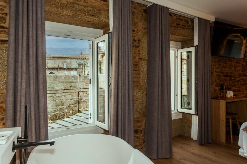 Hotel Plaza Obradoiro by Bossh! Hotels - Resim 15