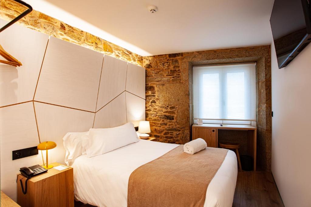 Hotel Plaza Obradoiro by Bossh! Hotels - 1