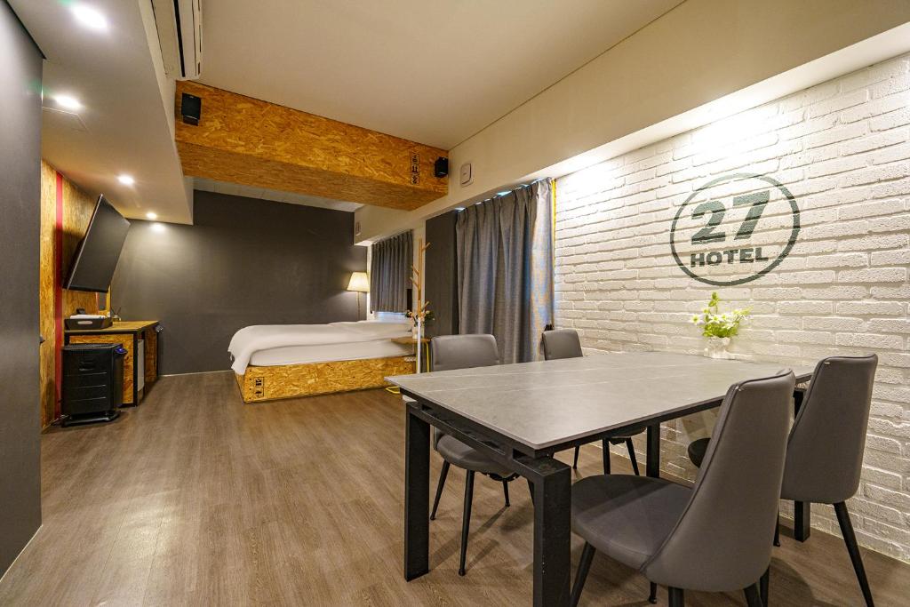 Posezení v ubytování 27 Hotel