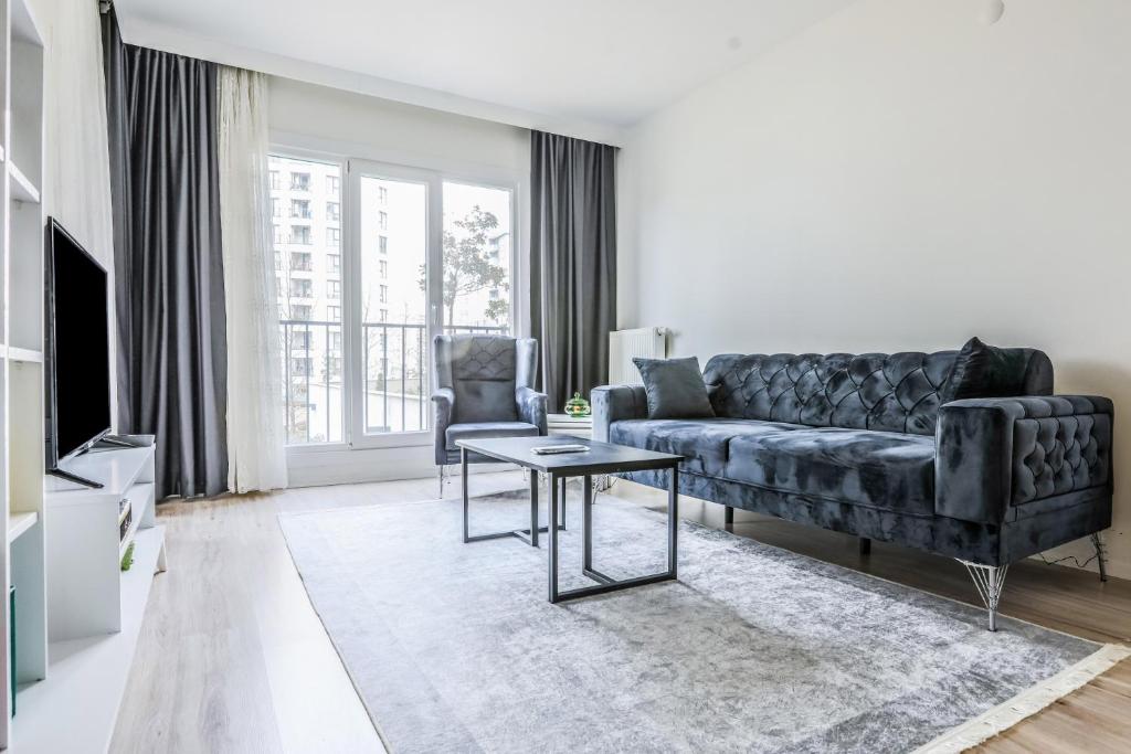 Modern Flat with Balcony in Tuzla