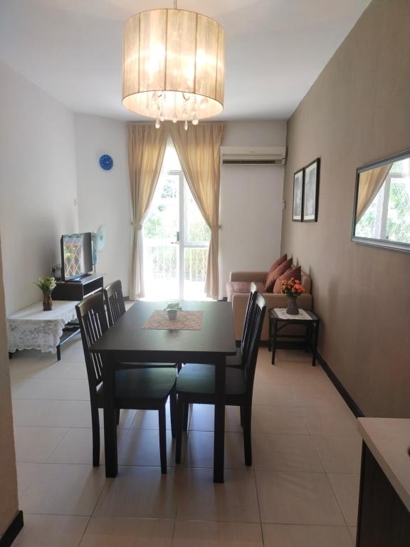 Φωτογραφία από το άλμπουμ του Have a pleasant stay with Bayu Emas Homestay σε Batu Ferringhi