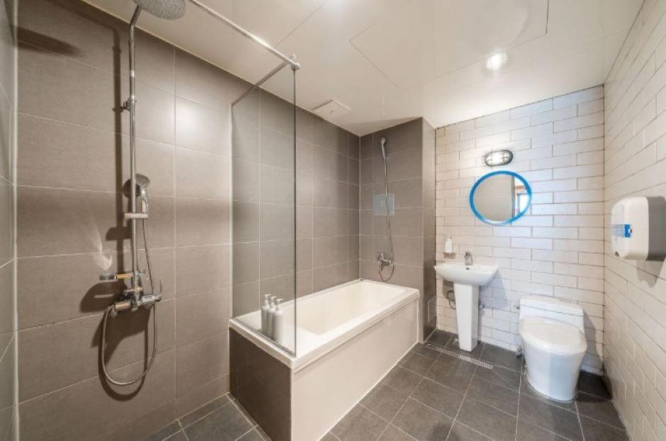Koupelna v ubytování 27 Hotel