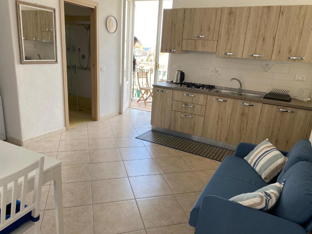 A kitchen or kitchenette at La fortezza