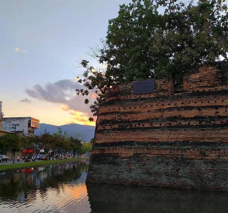 Fotografie z fotogalerie ubytování PrivateDorm#Aircon#Freewifi#Sharedbath#Cozy#@Oldcity v destinaci Chiang Mai