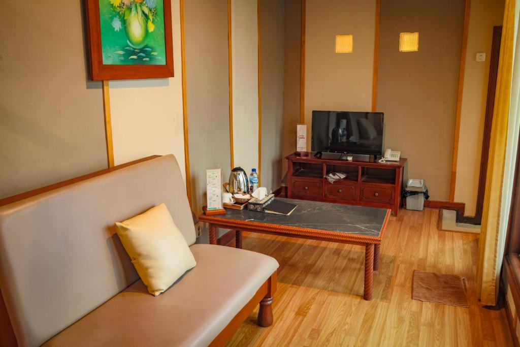 Family Hotel Gradia 2 - Single Room