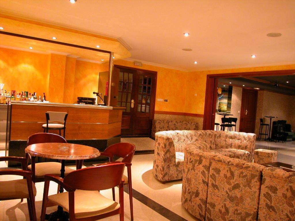 Kuchyňa alebo kuchynka v ubytovaní Hotel Piñeiro 2 Estrellas Superior
