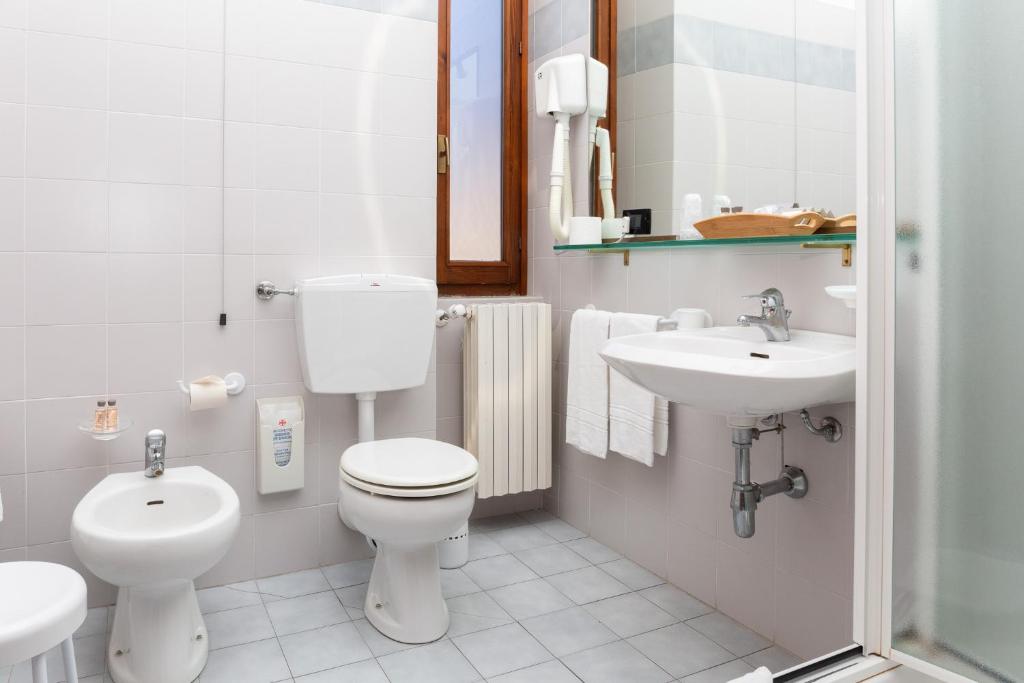 Koupelna v ubytování Albergo Sacro Monte Varese