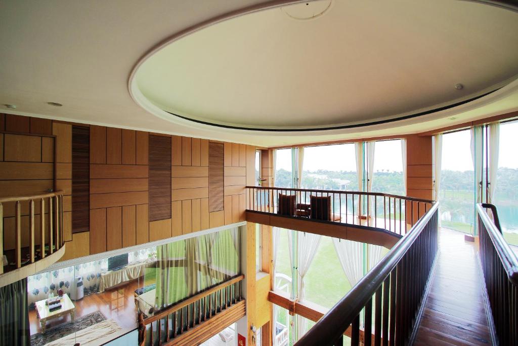 Balkón nebo terasa v ubytování 雲山水民宿逸翠軒會館