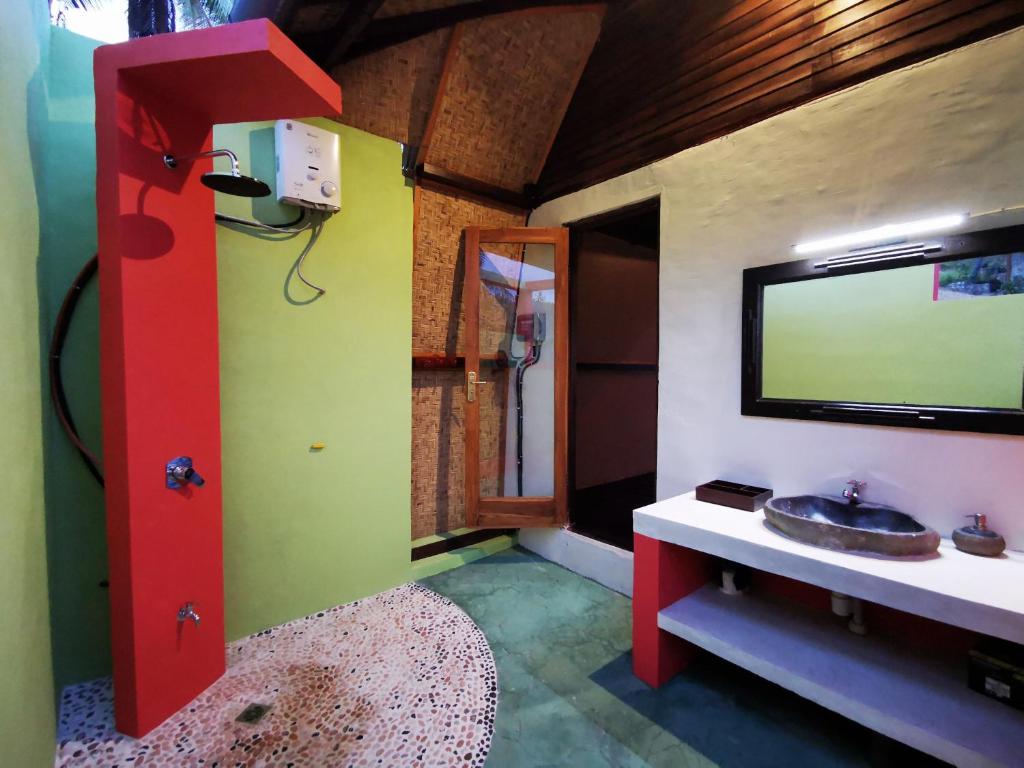 TV a/nebo společenská místnost v ubytování Stargate Villa Pintu Bintang