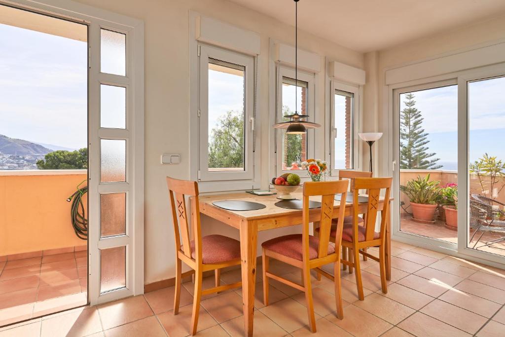 Výhľad na hory alebo výhľad na hory priamo z apartmánu