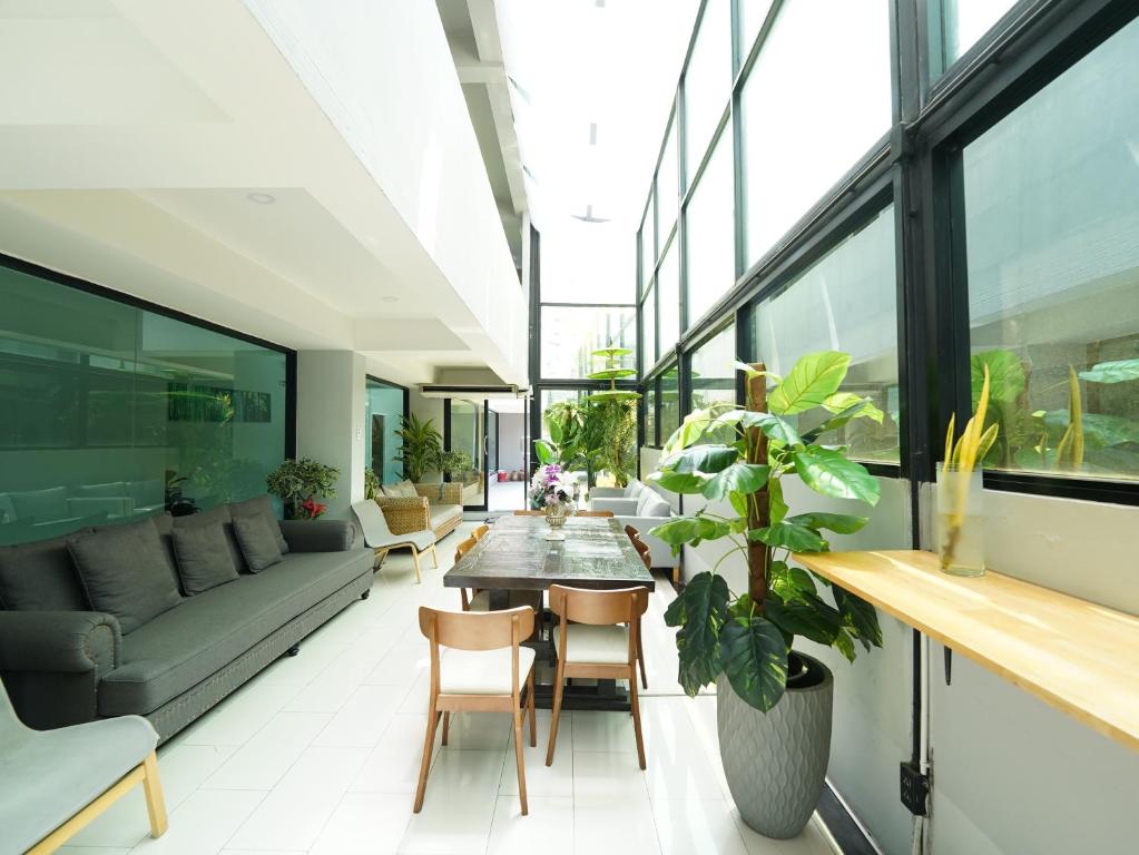 RoomQuest Bangkok Don Mueang Airport - Resim 4