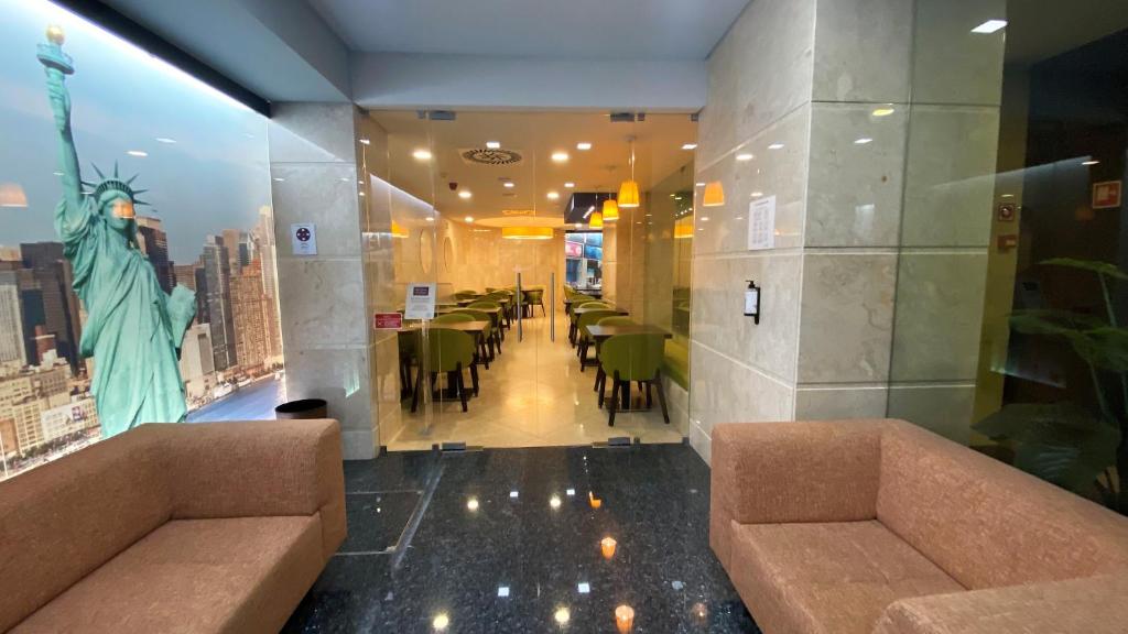 Posezení v ubytování America Diamonds Hotel