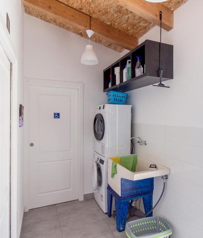 Kuchyň nebo kuchyňský kout v ubytování MyWay Albergue de Peregrinos