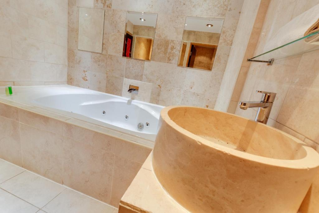 Boutique 56 - Resim 27