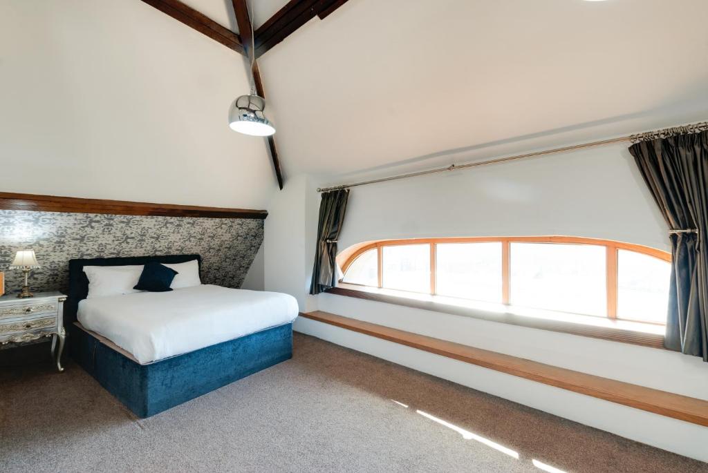 Boutique 56 - Duplex Suite