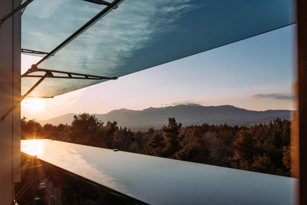 
Executive Room with Mountain View
