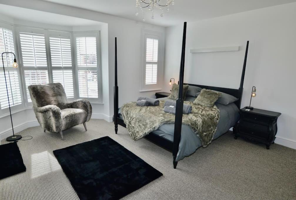 Eton House coastal villa with great outside space, Sheringham