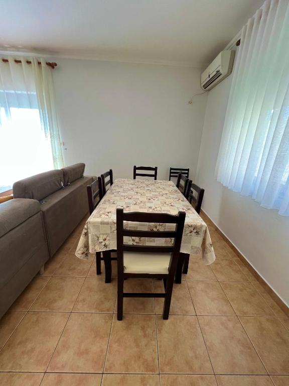 Posezení v ubytování Apartment Kune,Shëngjin