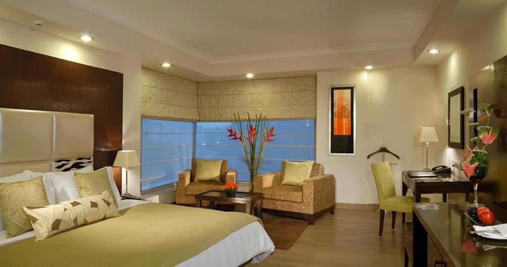 Posezení v ubytování Fortune Sector 27, Noida - Member ITC Hotels' Group