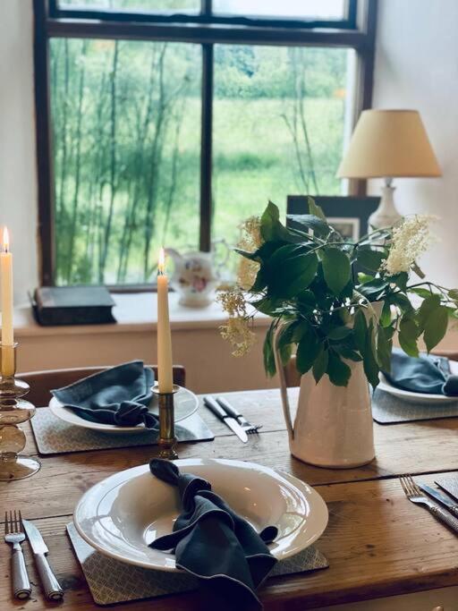 Fotografie z fotogalerie ubytování Newly renovated Cottage with private trout fishing set in beautiful wildlife estate v destinaci Monaghan